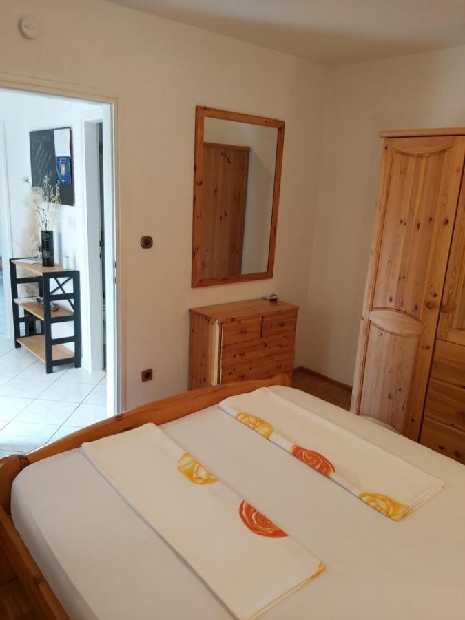 Ferienwohnung Mit 2 Schlafzimmer Oder Studio Apartment - Istrien-Fiorini Brtonigla Exterior photo